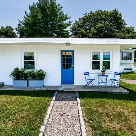 Marina Bay Cottages Waterford 외부 사진